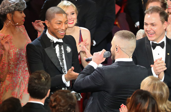 Holivude išdalyti prestižiniai kino apdovanojimai „Oskarai“