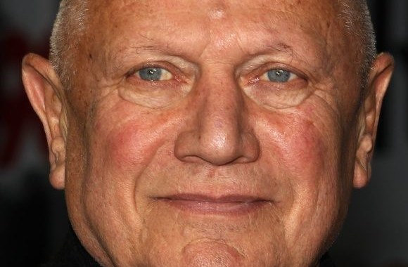 Britų aktorius Stevenas Berkoffas