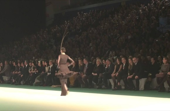 VIDEO kadras: Juozo Statkevičiaus 2015 m. pavasario/vasaros kolekcijos pristatymas