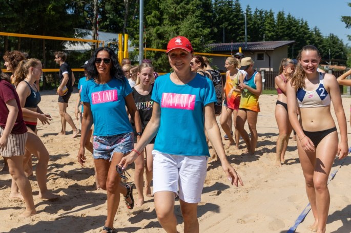 Rūta Maslauskienė (centre), paplūdimio turnyras „LAIMĖ Beach Cup“ / Gretos Skaraitienės nuotr.