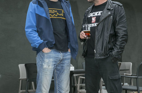 Naujo baro atidaryme šėlo linksmai nusiteikusios garsenybės