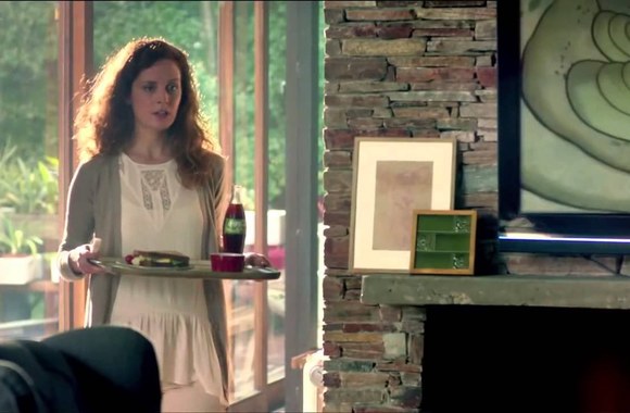 VIDEO kadras: Heartwarming Coca -Cola Life commercial from Argentina 