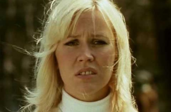 VIDEO kadras: Abba - SOS