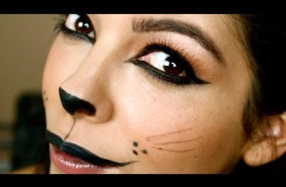 VIDEO kadras: Makiažo idėja Helovinui: katės įvaizdis