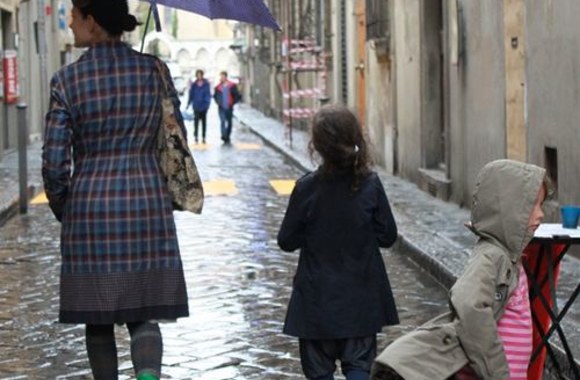 Viktorija Jakučinskaitė su dukromis