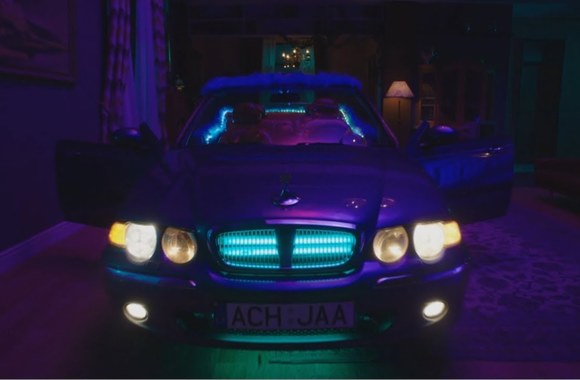 Antikvariniai Kašpirovskio dantys | Mažulė (official video)