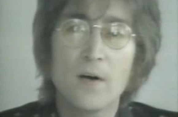 VIDEO kadras: John Lennon - Imagine (official video)