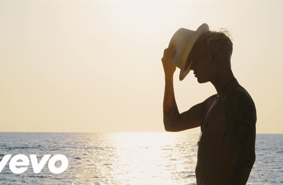 justin-bieber-company