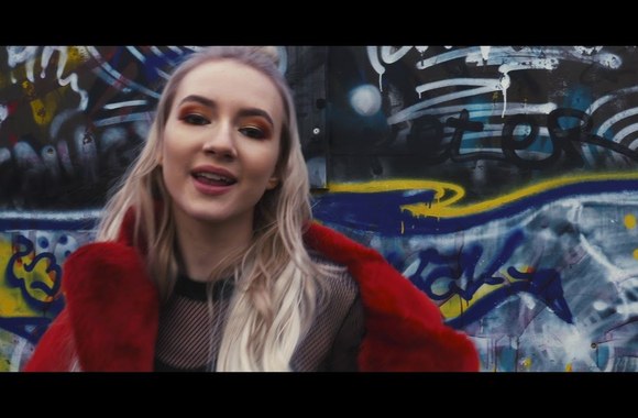 paula-how-the-hell-you-can-fight-it