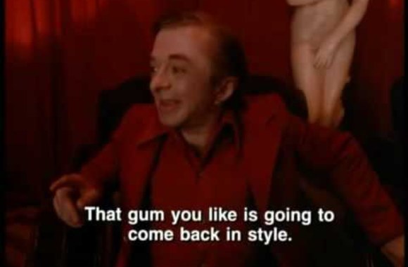 VIDEO kadras: \"That gum you like is going to come back in style\"