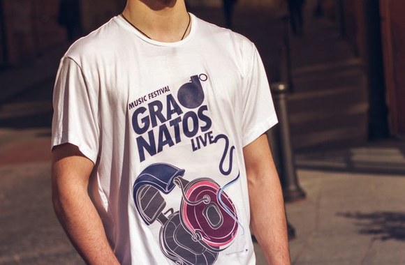 Kristinos Kruopienytės kurti marškinėliai