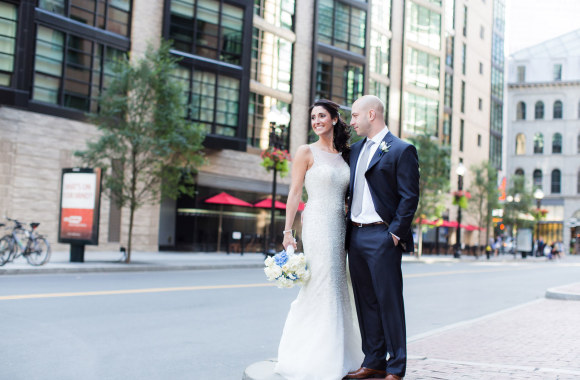 Jamesas Costello ir Krista D'Agostino vietoje, kur įvyko sprogimas per Bostono maratoną