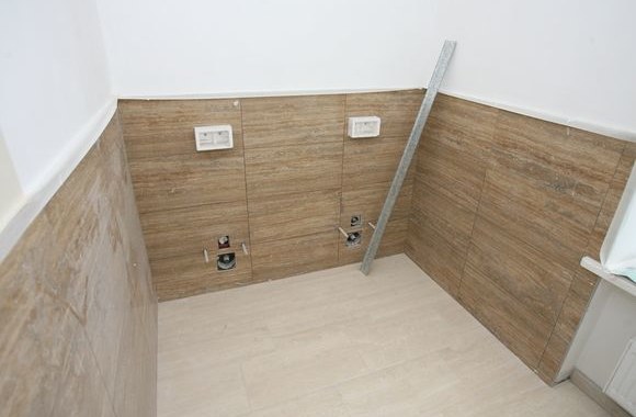 Vyriausybės vadovo rezidencijoje Turniškėse darbuojasi statybininkai