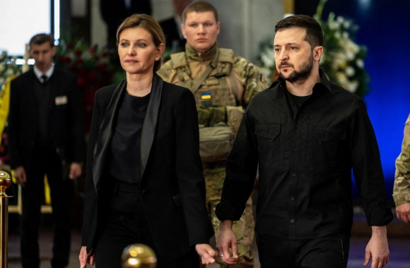 Volodymyras Zelenskis ir Olena Zelenska / „Scanpix“ nuotr.