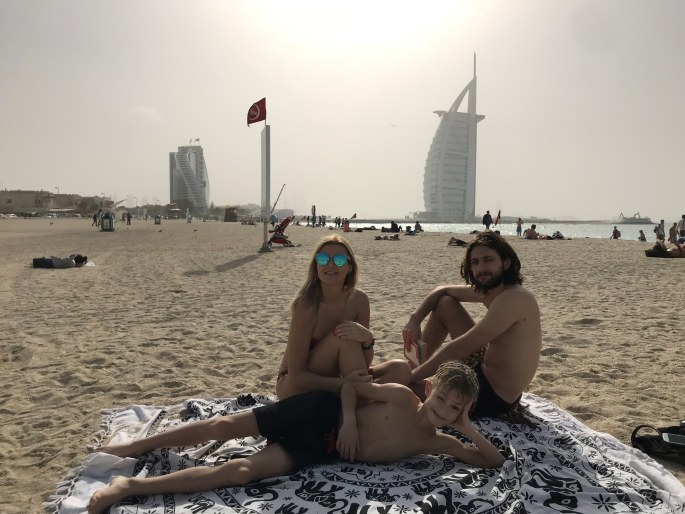Eglė Jackaitė su sūnumis Eliju ir Jokūbu atostogavo Dubajuje/ Asmeninio archyvo nuotr.
