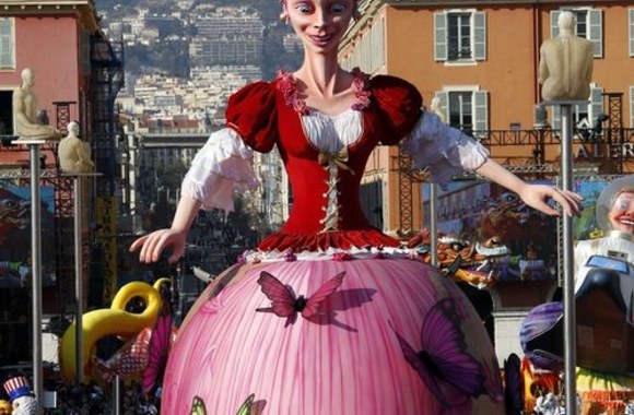 Karnavalo karalienės lėlė