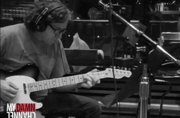 VIDEO kadras: Edwino McCaino daina „Walk With You“