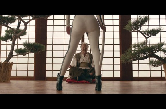 VIDEO kadras: Iggy Azalea - Black Widow ft. Rita Ora