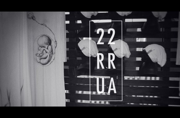 VIDEO kadras: 2ru2ra - ! dare to wear & wear to dare !