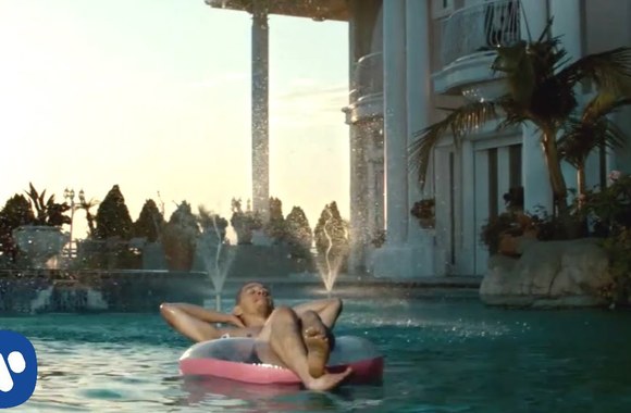 VIDEO kadras: Ed Sheeran - Don\'t [Official Video]