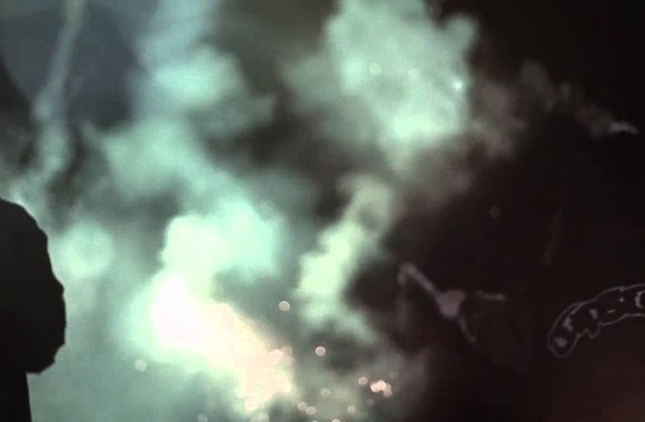 VIDEO kadras: Vidas Bareikis - Raudoni taškai (Official video)