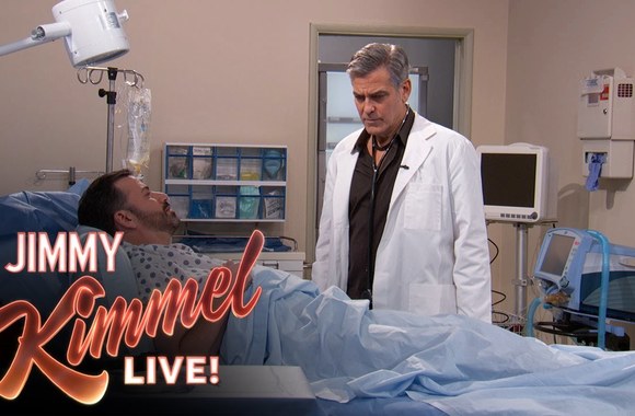 ligonines-priimamojo-ir-daktaro-hauso-zvaigzdziu-georgeo-clooney-ir-hugh-laurie-susitikimas