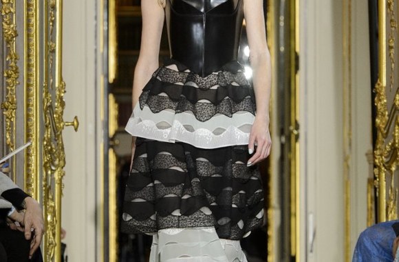 „Ulyana Sergeenko“ 2016 m. pavasario-vasaros aukštosios mados kolekcija