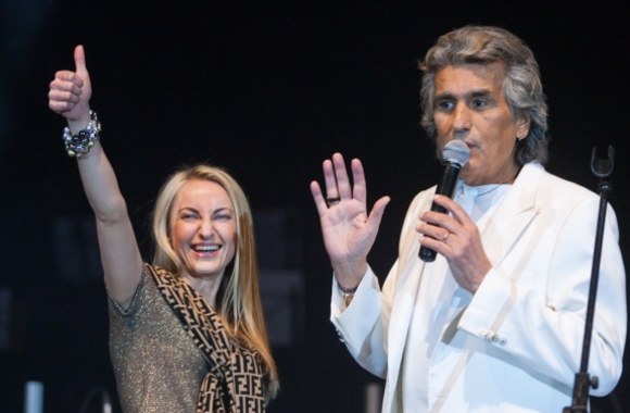 Į Toto Cutugno koncertą Vilniuje atėjusioms moterims dėmesio netrūko.