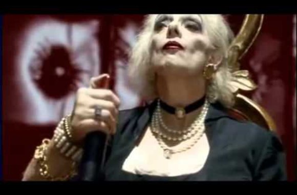 VIDEO kadras: Reklaminis apatinio trikotažo „Agent Provocateur“ klipas su Kylie Minogue