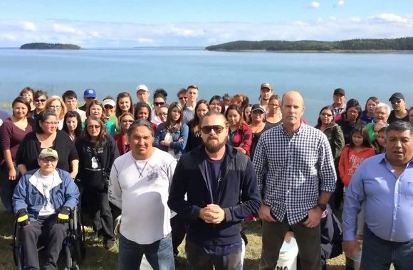 VIDEO kadras: Leonardo DiCaprio ALS Ice Bucket Challenge