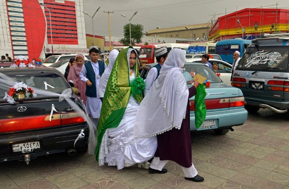Masinių vestuvių ceremonija Afganistano sostinėje Kabule / Scanpix nuotr.