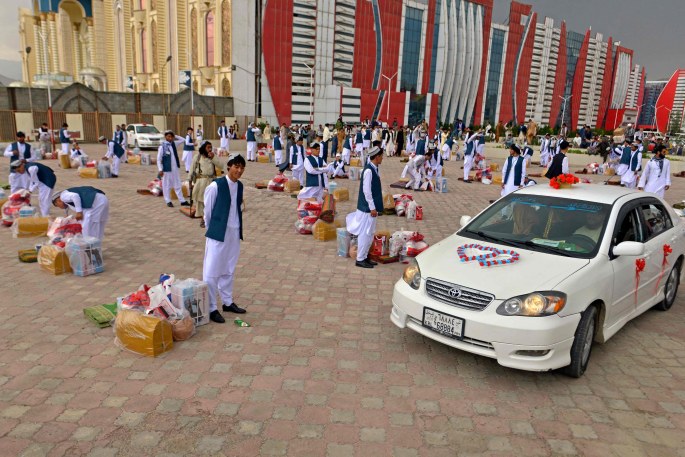Masinių vestuvių ceremonija Afganistano sostinėje Kabule / Scanpix nuotr.