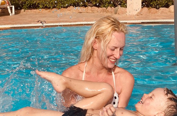 Augustė Vedrickaitė su sūnumi Arijumi / Asmeninio archyvo nuotr.