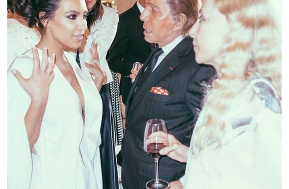 Kim Kardashian, Valentino Garavani ir Franca Sozzani
