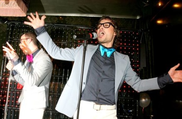 Albumo pristatymo akimirka