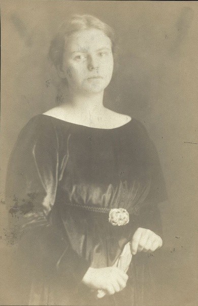 Cornelia Gurlitt (1915 m.) / Gurlittų literatūros archyvas, Dresdeno technikos universitetas