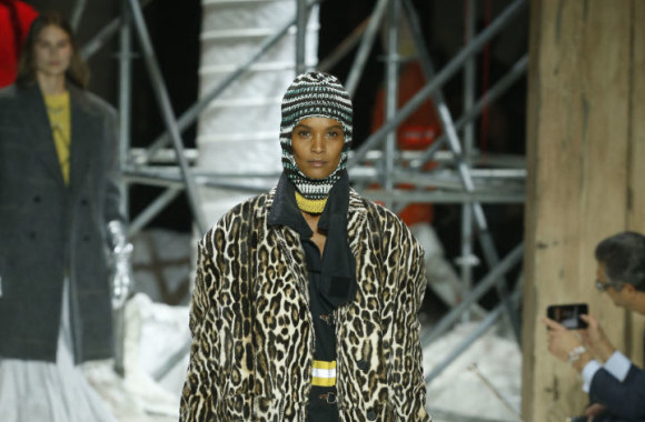 „Calvin Klein“ ruduo / žiema'18