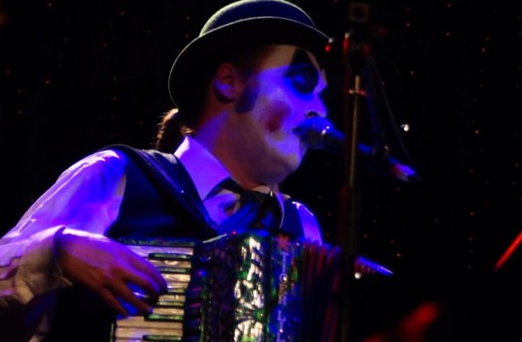 les-amants-dun-jour-by-the-tiger-lillies-live-at-principal-club