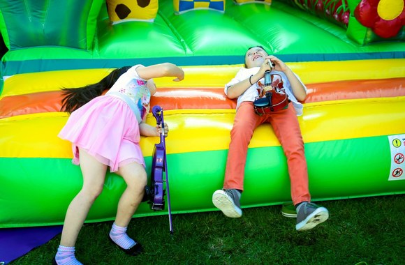 Tarptautinio vaikų darželio „Katino dienelės“ Vilniuje atidarymo akimirkos 