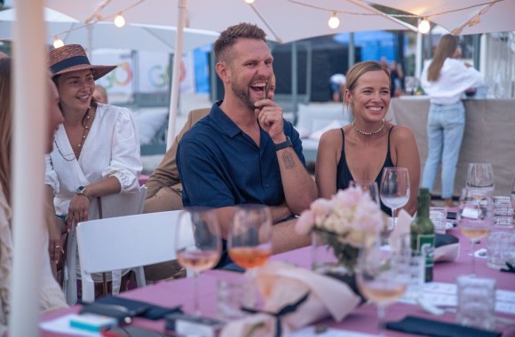 Ant jūros kranto Nidoje – vakarienė ir labdaringas fotografijų aukcionas / Viliaus Raševskio nuotr.