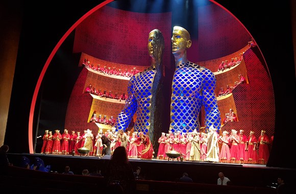 Lietuvis Vaidas Vyšniauskas debiutavo Niujorko „Metropolitan operoje“