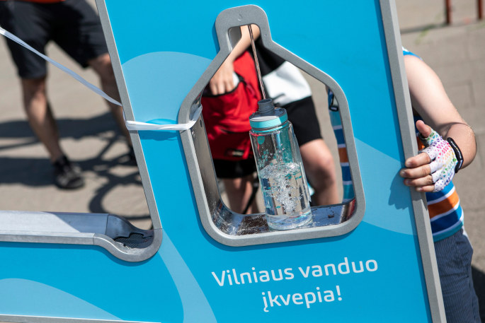 Vilniečiai ir sostinės svečiai kviečiami atsigaivinti mobiliųjų gertuvių stotelėse/Pauliaus Peleckio/„ŽMONĖS Foto“ nuotr.