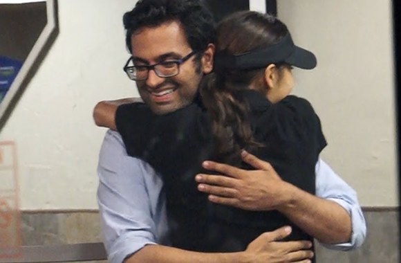 VIDEO kadras: Tipping Fast Food Workers $100