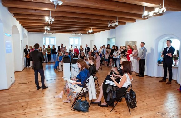 Marijos Mendelės-Leliugienės parodos atidarymo akimirkos