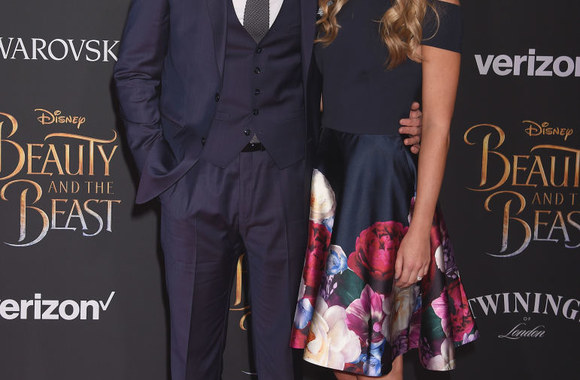  Matthew Lewis ir Angela Jones