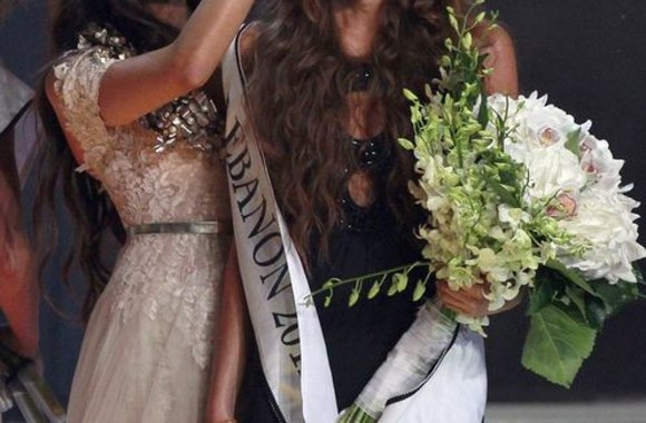 „Mis Libanas 2011“ Yara Khoury ir „Mis Libanas 2012“ Rina Chibany