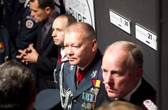 Vytautas Grigaravičius (centre)