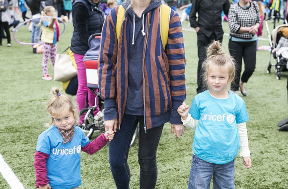 UNICEF vaikų bėgimo akimirka