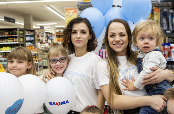 Irūnos Puzaraitės-Čeponienės ir Inetos Puzaraitės–Žvagulienės, lopšinės neišnešiotukams pristatymas/ Pauliaus Peleckio nuotr.