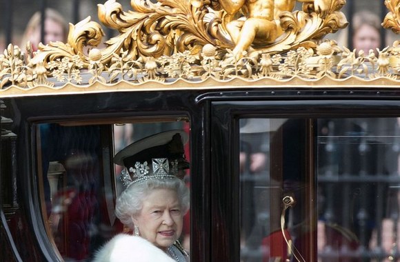 Karalienė Elizabeth II